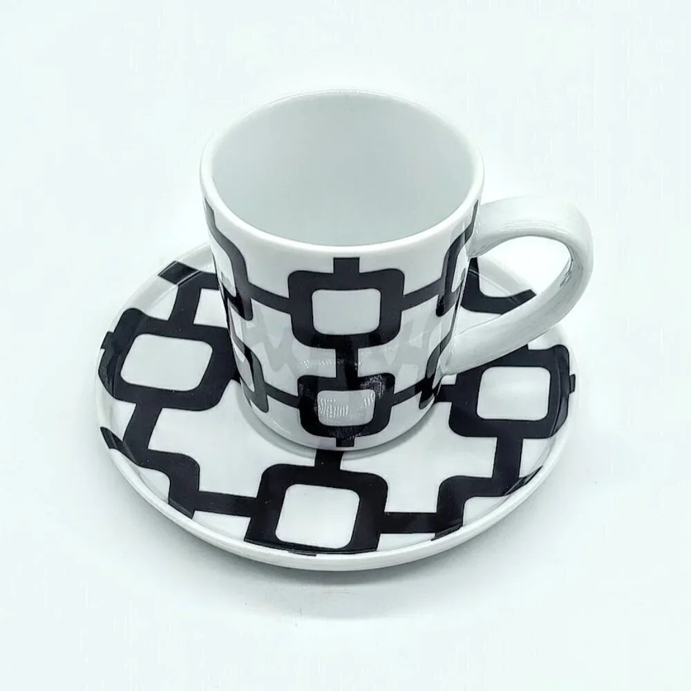 Crate & Barrel Demitasse Porcelain Espresso Cup Saucer 8-Pc Set